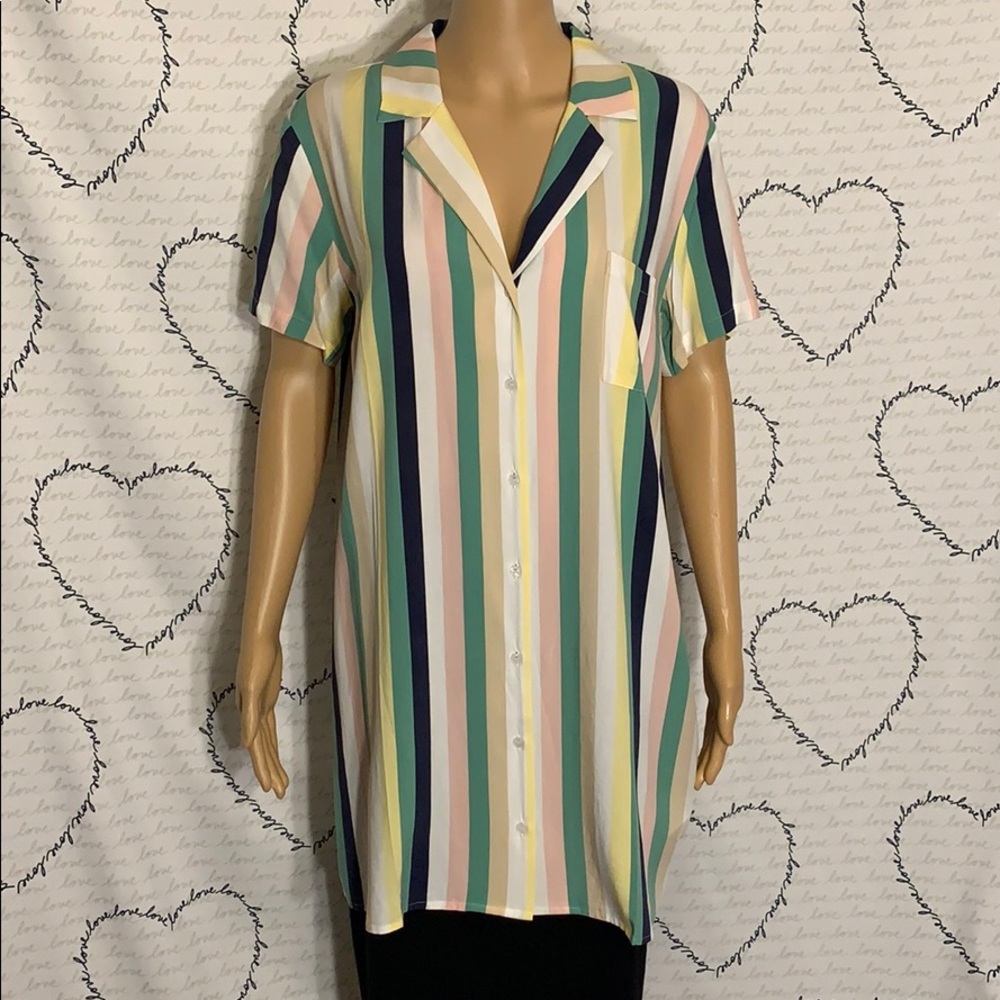 NWT F21 Vintage Bowling Shirt Look! V-Neck Short Sleeve Button-Down